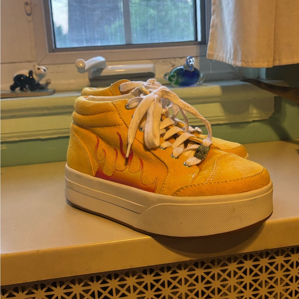 Delia’s flame high top sneakers. 🔥 - Picture 2 of 7